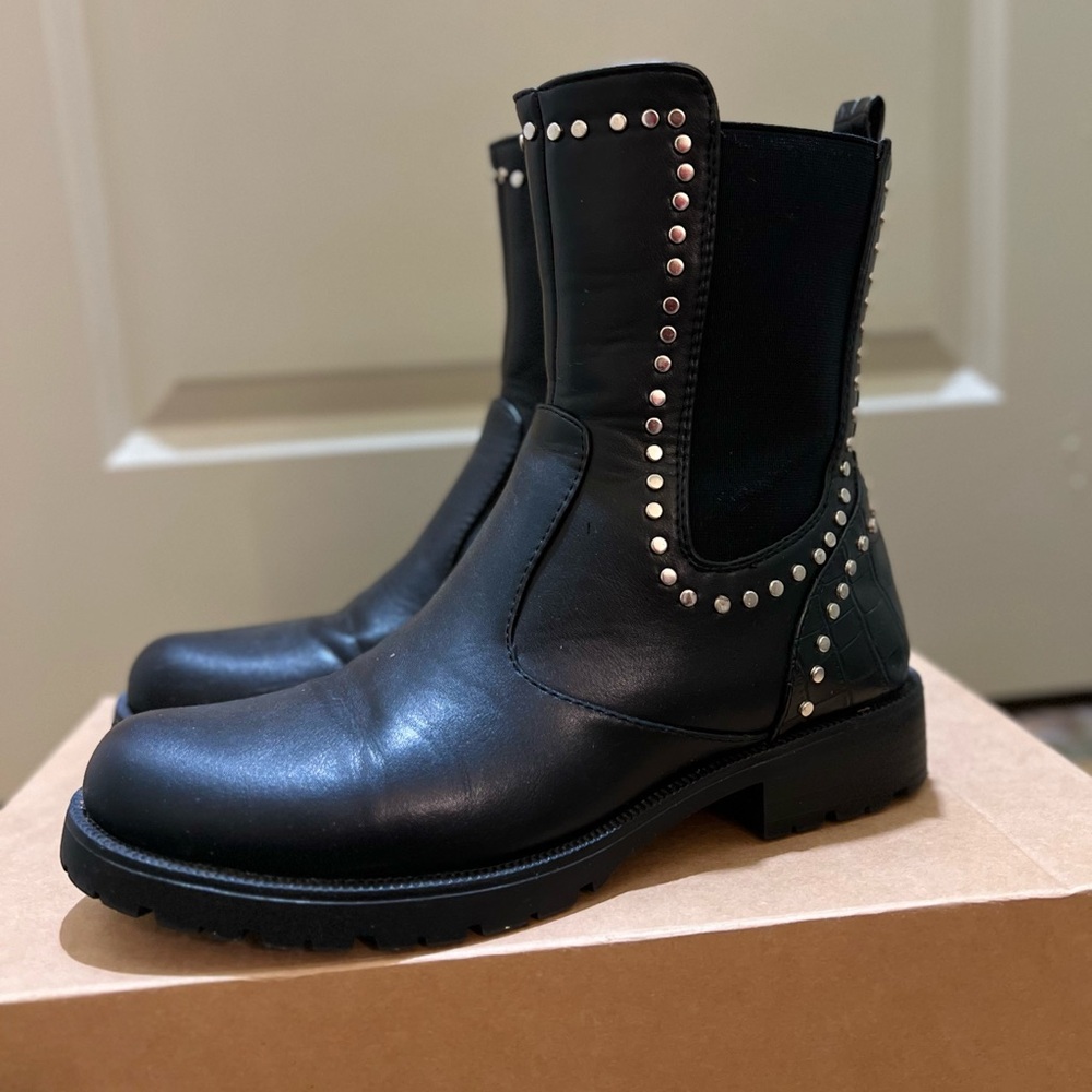 Chelsea Boots